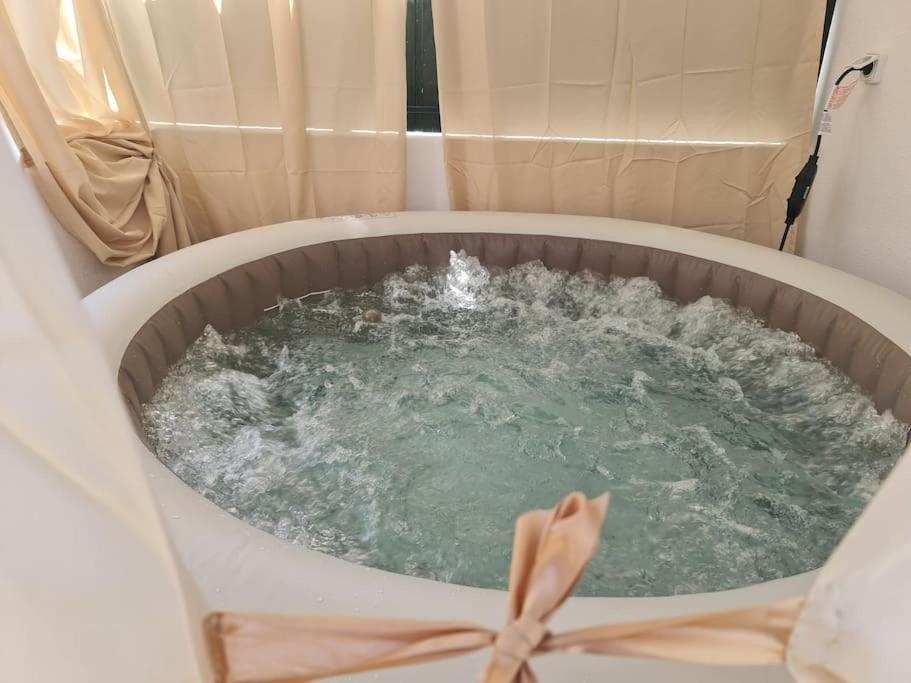 קוסטה דה קפאריקה "Linda'S Guest House" Beach House With Private Patio & Hot Tub, 3 Min From The Beach מראה חיצוני תמונה